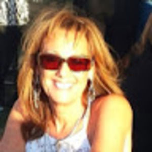 Meet your Posher, Carrie